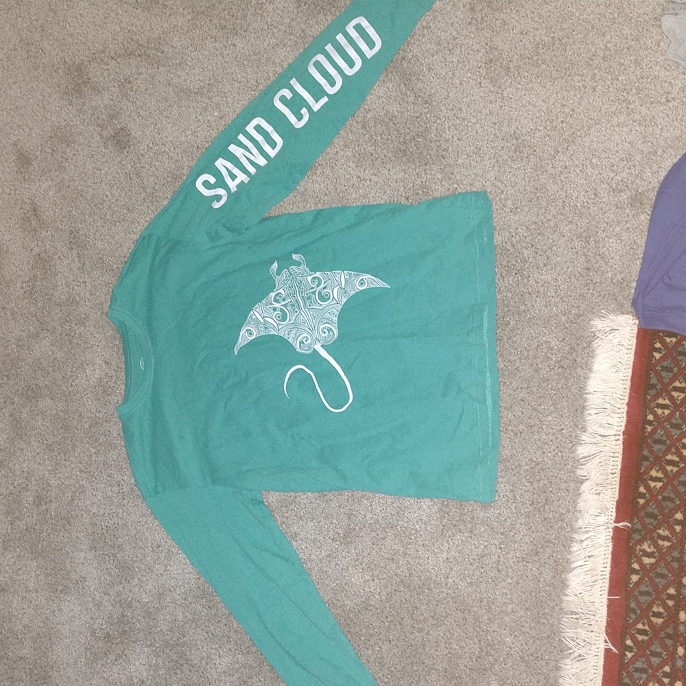 Long sleeve shirt